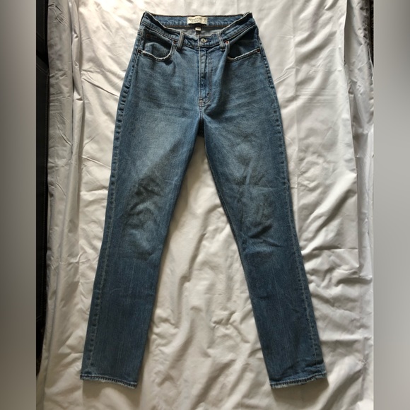 Abercrombie & Fitch Curve Love 90’s Straight Jean - Picture 4 of 5